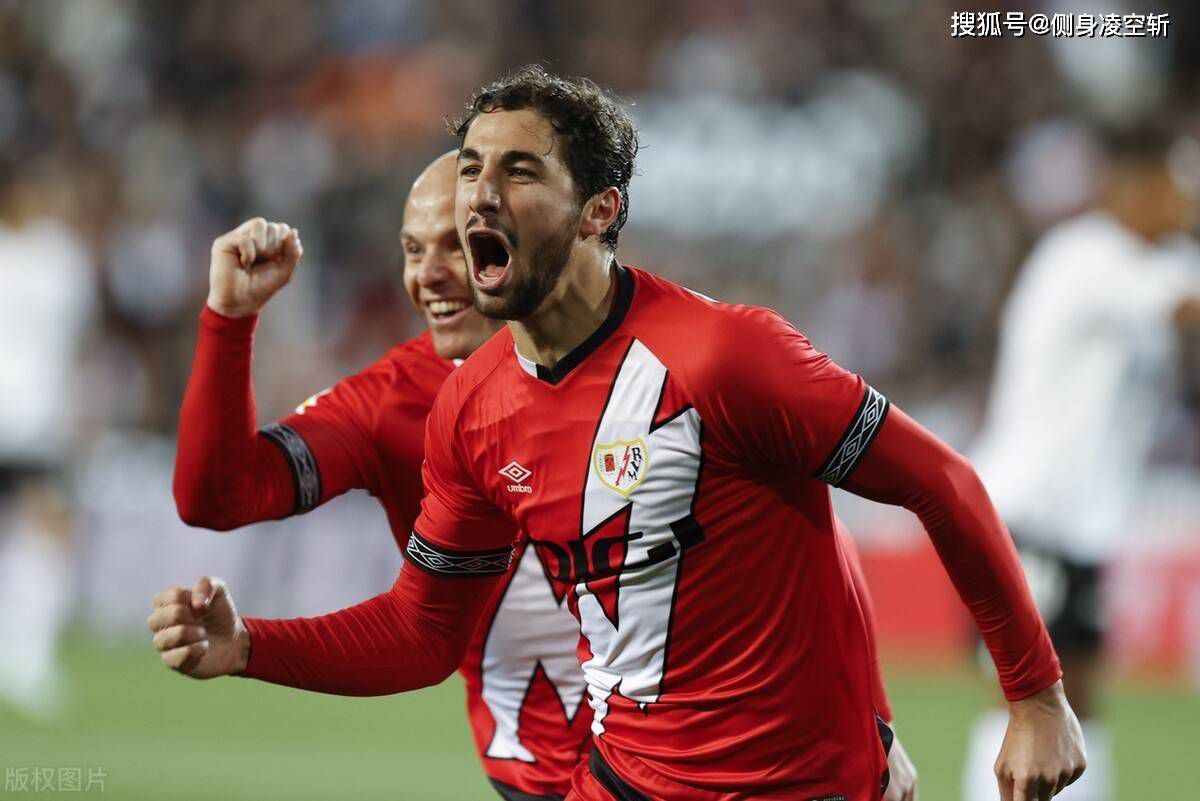 在今日凌晨进行的一场意甲联赛中，国米2-0击败拉齐奥。